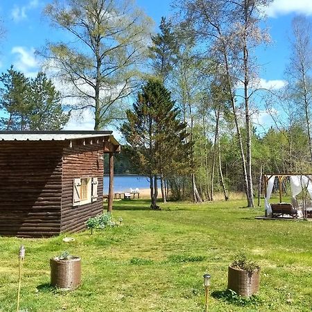 Ma Cabane Au Bord Du Lac Neuvic  ภายนอก รูปภาพ